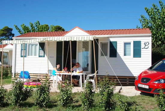 Découvrez la gamme de location mobil-homes au Domaine de Sainte Veziane