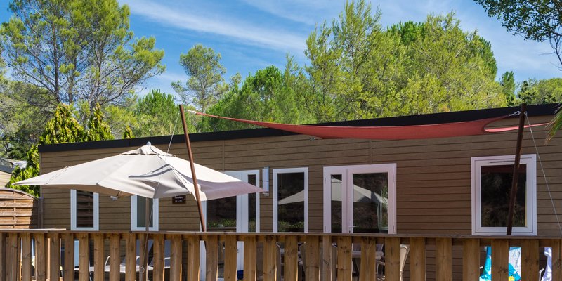 Louez un mobil-home aux prestations de luxe à Holiday Green