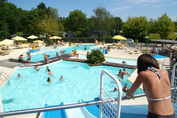 Camping à petit prix : Et si vous alliez au camping Bimbo à Biscarosse ?